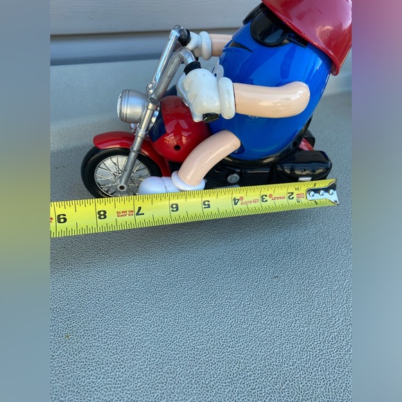 Freedom Rider M&M Red White & Blue Motorcycle Candy Dispenser. - Picture 9 of 10